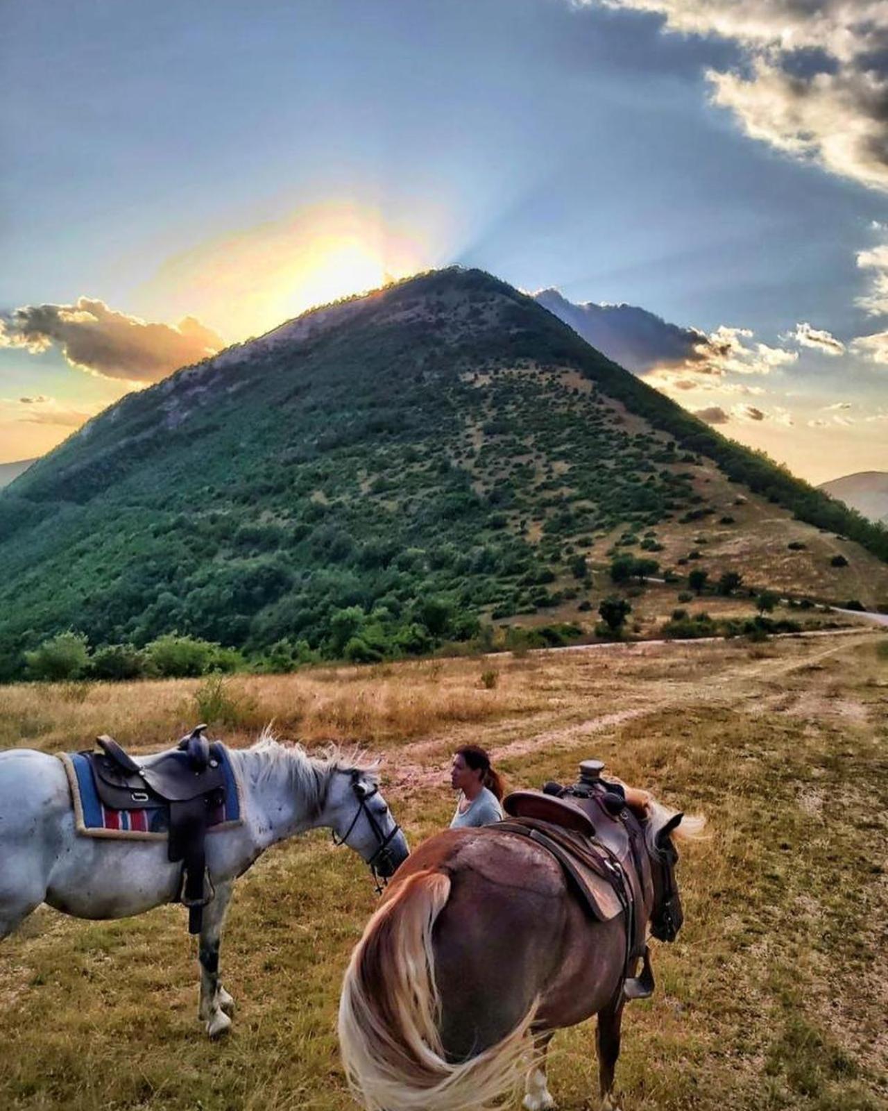 Affittacamere Relais Valguerriera Apecchio Esterno foto